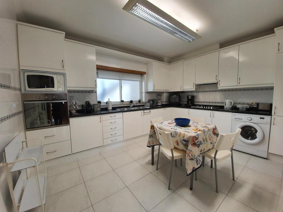 Nazare Apartamento Em Frente Ao Mar Exterior foto