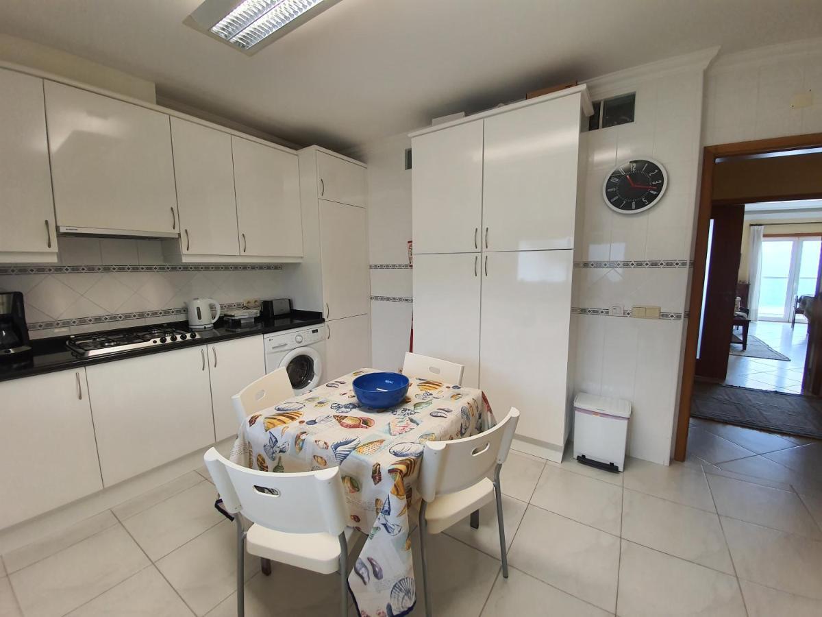 Nazare Apartamento Em Frente Ao Mar Exterior foto