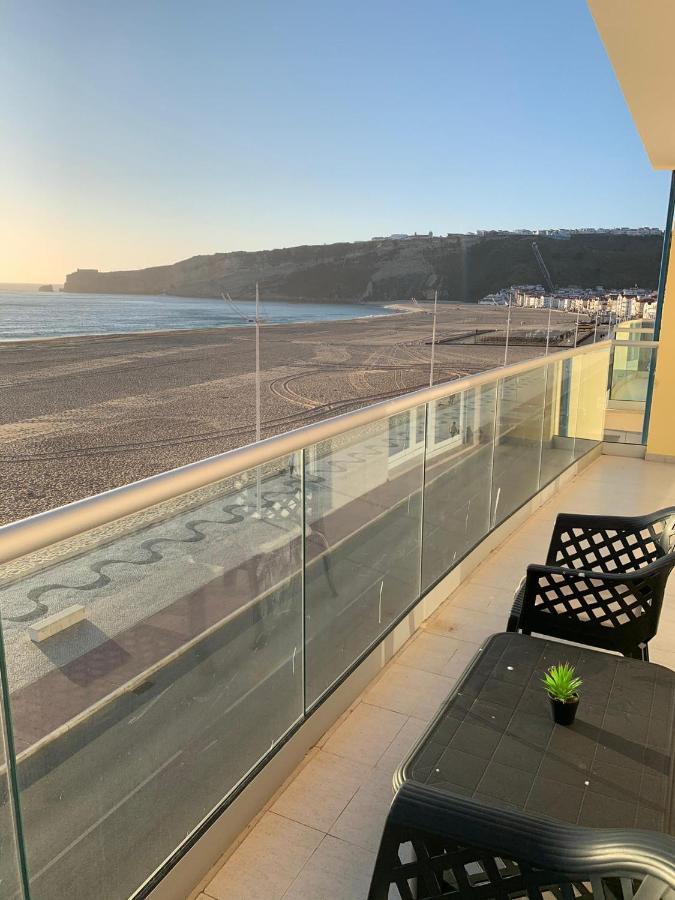 Nazare Apartamento Em Frente Ao Mar Exterior foto