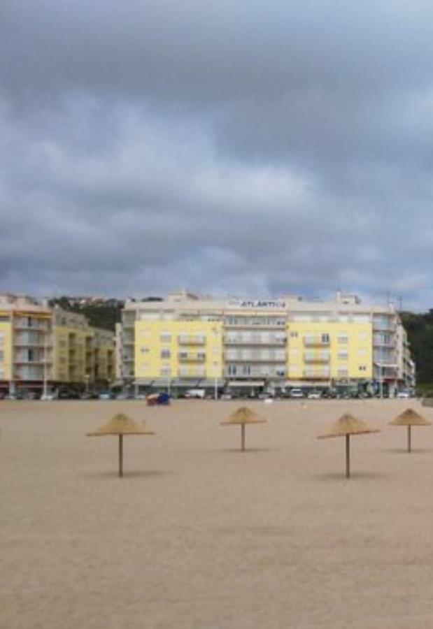 Nazare Apartamento Em Frente Ao Mar Exterior foto
